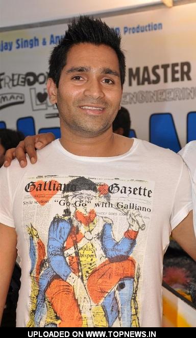 Vikas Bahl at Promotion of Film-Udaan